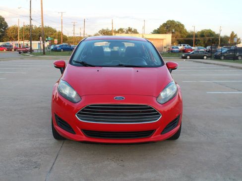 Used 2014 Ford Fiesta SE w/ SE Fuel Economy Package image 8