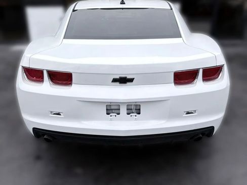 Used 2010 Chevrolet Camaro LS RWD image 4