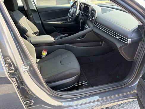 New 2026 Hyundai Elantra SE image 13