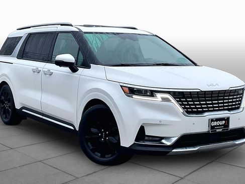 Used 2022 Kia Carnival SX Prestige FWD image 3