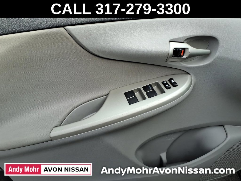 Used 2013 Toyota Corolla LE FWD image 14