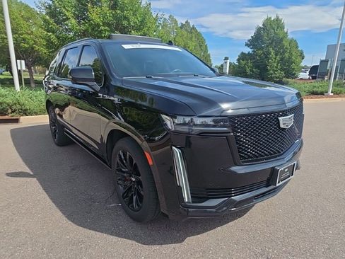 Certified 2023 Cadillac Escalade Sport Platinum w/ LPO, ONYX Package AWD/4WD image 13
