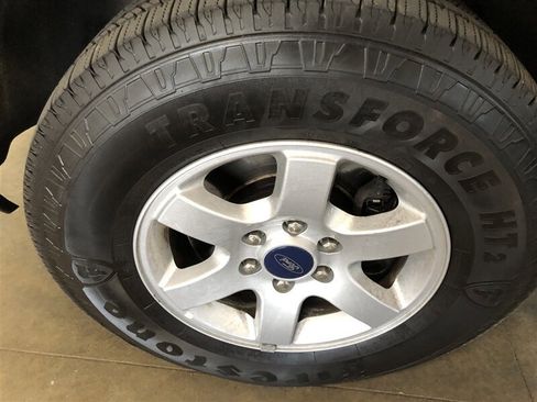 Used 2016 Ford Expedition XL image 28