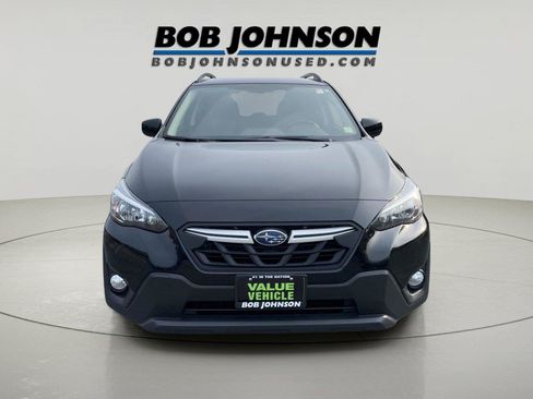 Used 2021 Subaru Crosstrek 2.0i Premium w/ Moonroof Package AWD/4WD image 2