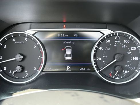 Used 2024 Nissan Sentra SR w/ SR Premium Package FWD image 22