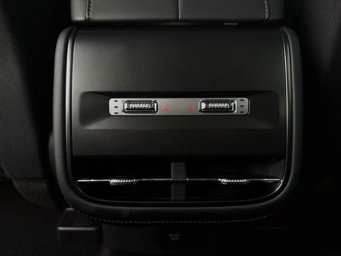 Used 2026 Lincoln Nautilus Reserve w/ Jet Appearance Package image 23