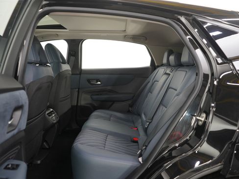 Used 2023 Nissan Ariya image 18