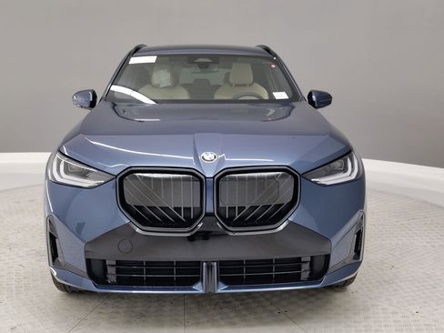 Used 2026 BMW X3 xDrive30i w/ M Sport Package AWD/4WD image 2