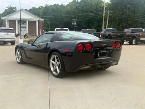 Used 2013 Chevrolet Corvette Coupe w/ 2LT Preferred Equipment Group RWD image 3