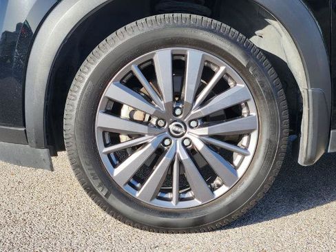 Certified 2024 Nissan Pathfinder SL w/ SL Premium Package FWD image 7