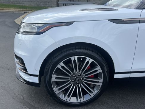 Certified 2025 Land Rover Range Rover Velar Dynamic HSE image 12