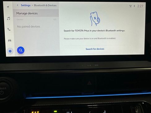 Used 2025 Toyota Prius XLE image 29