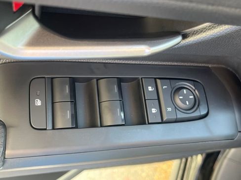 New 2025 Toyota Tacoma TRD Off-Road image 7