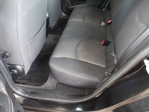 Used 2014 Dodge Avenger SE w/ Rallye Appearance Group FWD image 19