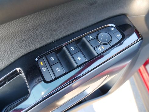 Used 2023 Nissan Pathfinder SL w/ Lighting Package (N92) image 19