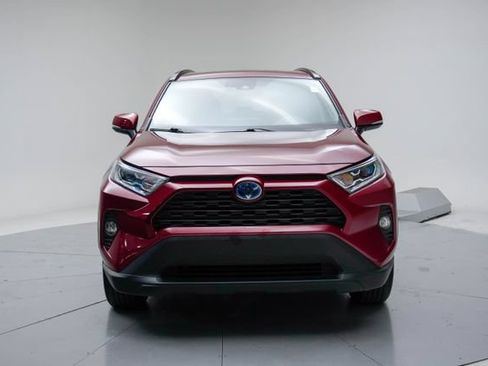 Used 2021 Toyota RAV4 XLE w/ Convenience Package AWD/4WD image 11