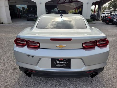 Used 2019 Chevrolet Camaro LT image 10