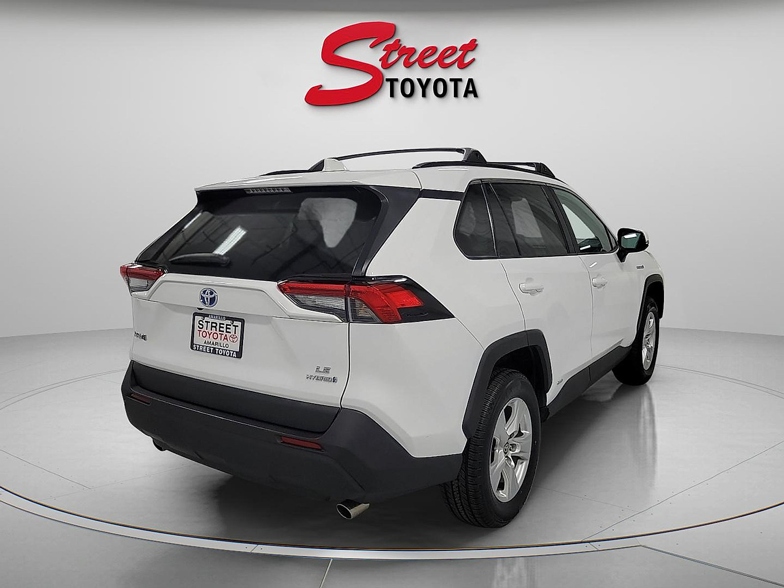 Certified 2021 Toyota RAV4 LE AWD/4WD image 4