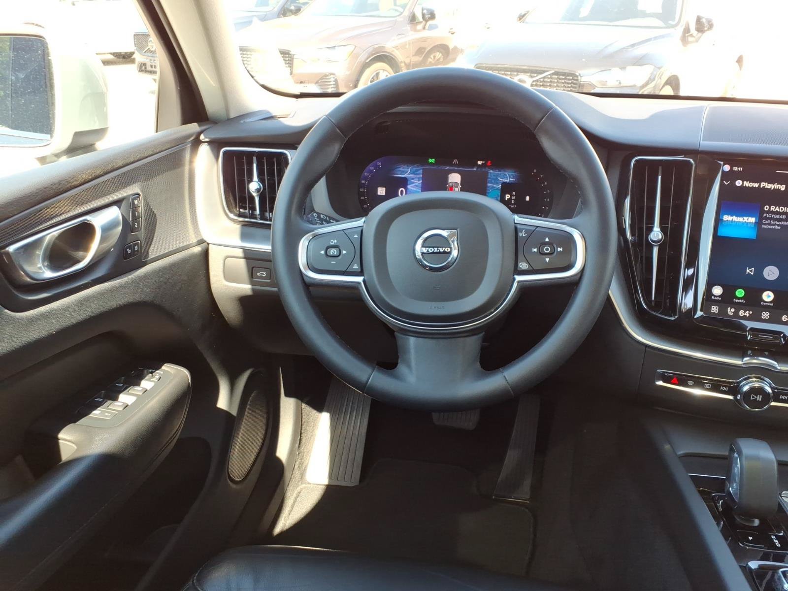 Certified 2023 Volvo XC60 B5 Core w/ Climate Package AWD/4WD image 13