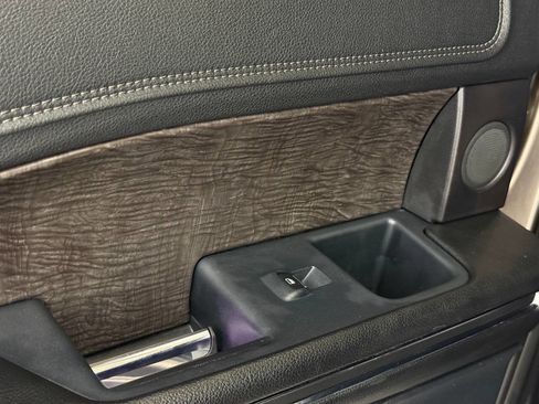 Used 2018 Ford Expedition Limited image 31