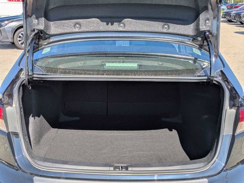 Used 2023 Toyota Corolla SE image 32