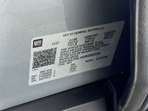 Used 2025 GMC Yukon XL Denali AWD/4WD image 38