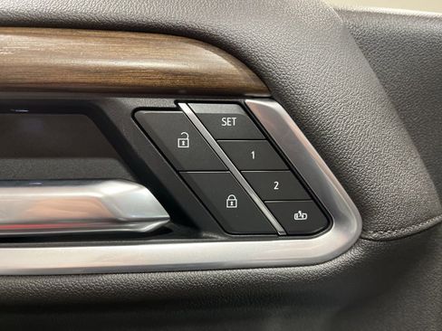 Certified 2025 Chevrolet Silverado 1500 High Country w/ Midnight Edition image 17