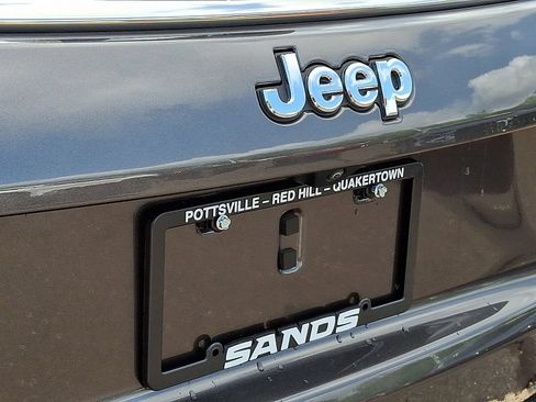 Used 2022 Jeep Compass Limited w/ Sun and Sound Group AWD/4WD image 33