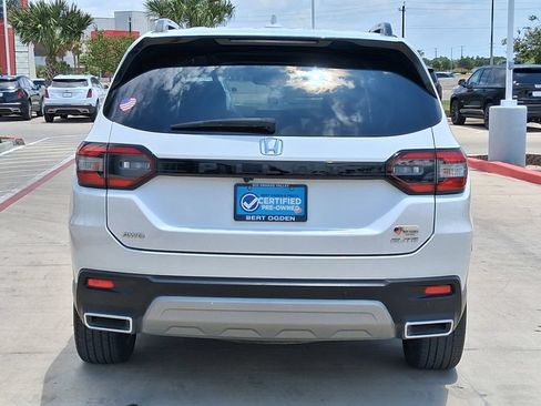 Used 2024 Honda Pilot Elite image 5