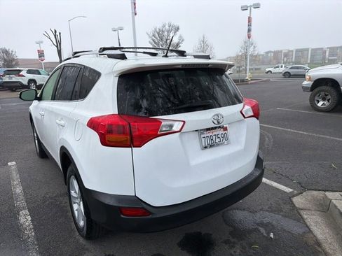 Used 2013 Toyota RAV4 XLE image 15
