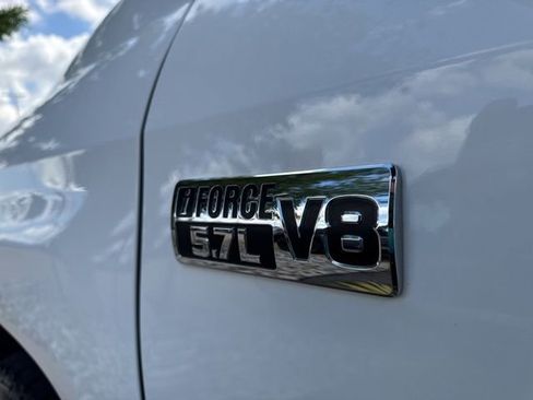 Used 2018 Toyota Tundra SR5 w/ SR5 Upgrade Package AWD/4WD image 61