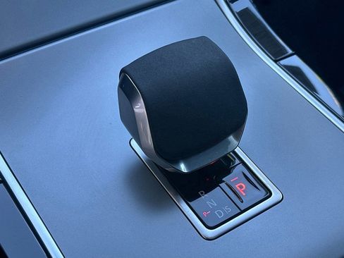 Certified 2025 Land Rover Range Rover Velar S AWD/4WD image 26