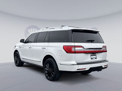 Used 2021 Lincoln Navigator Reserve image 4