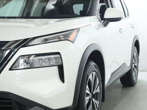 Certified 2023 Nissan Rogue SV w/ SV Premium B Package AWD/4WD image 5