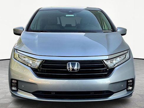 Used 2023 Honda Odyssey Touring image 2