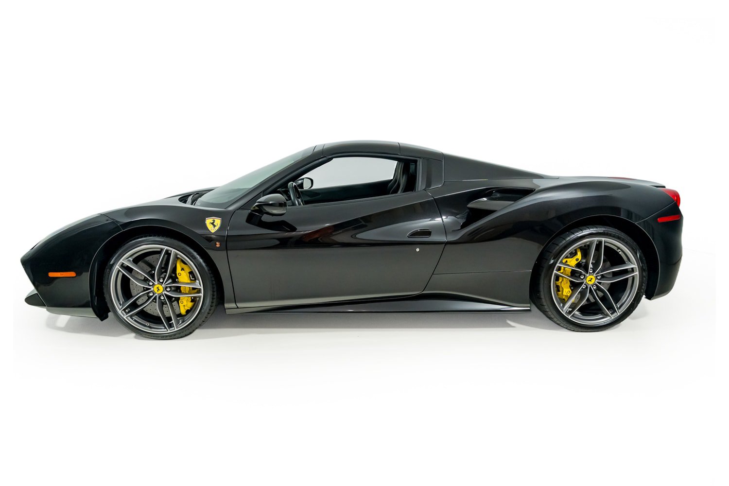 Certified 2017 Ferrari 488 Spider RWD image 3