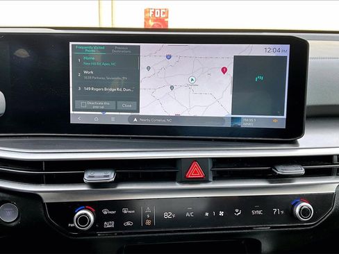 Used 2024 Kia Sorento S image 13