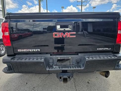 Used 2018 GMC Sierra 3500 Denali w/ Duramax Plus Package AWD/4WD image 5