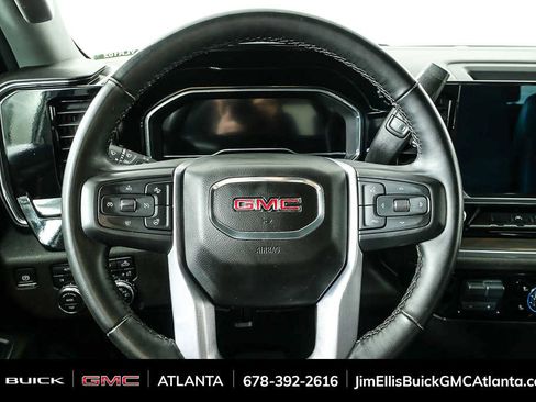 Used 2025 GMC Sierra 1500 SLT image 9
