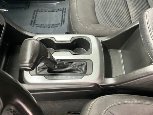 Used 2021 Chevrolet Colorado LT AWD/4WD image 19