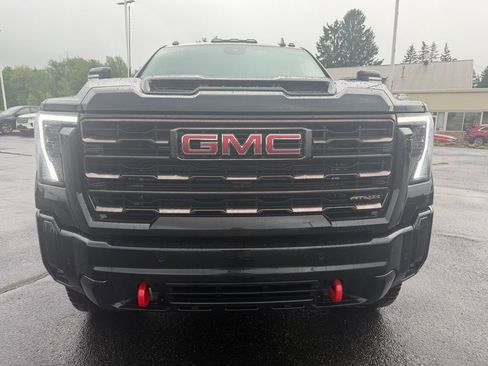 Used 2025 GMC Sierra 2500 AT4X AWD/4WD image 11