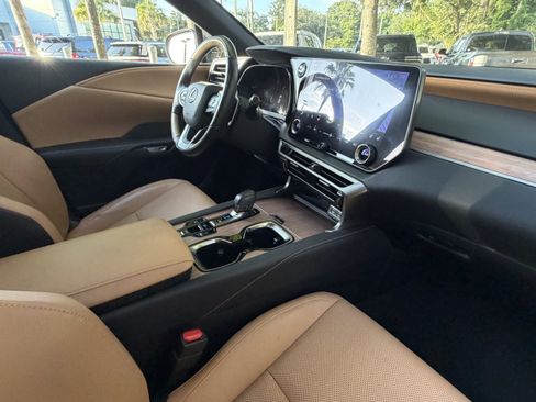 Used 2025 Lexus RX 350 Premium FWD image 46