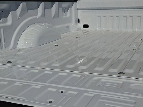 New 2026 Ford F250 XL w/ F-250 >10K GVWR Package image 8