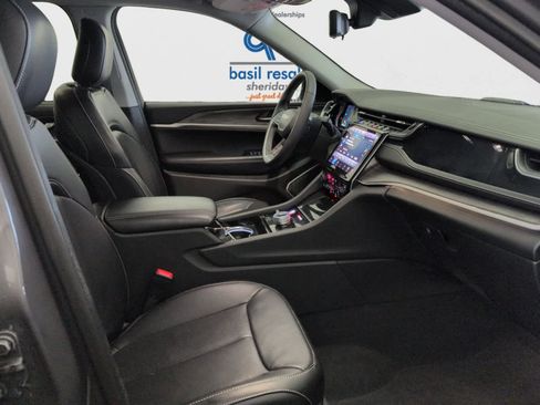 Used 2022 Jeep Grand Cherokee Limited 4xe w/ Luxury Tech Group II image 15