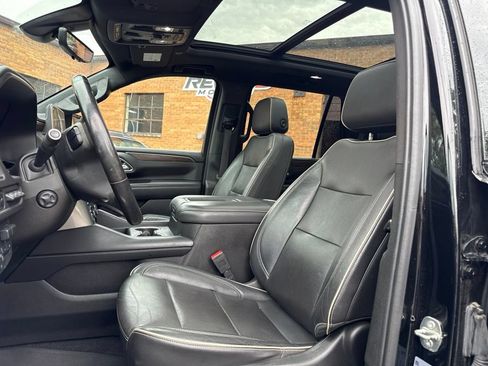 Used 2021 Chevrolet Tahoe Premier w/ Premium Package AWD/4WD image 10