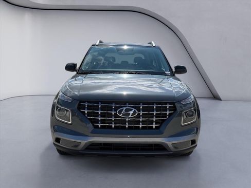New 2026 Hyundai Venue SEL FWD image 8