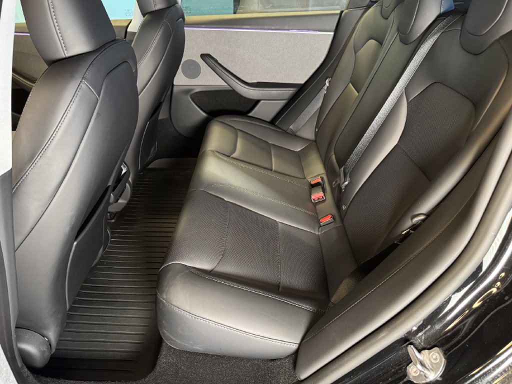 Used 2025 Tesla Model 3 Long Range RWD image 19