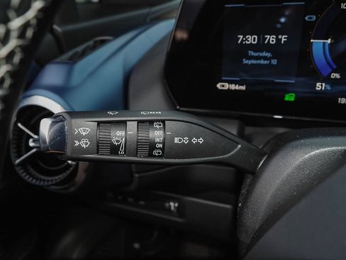 Used 2025 Chevrolet Equinox EV LT w/ Convenience Package FWD image 25