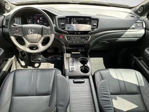 Used 2023 Honda Passport TrailSport image 25