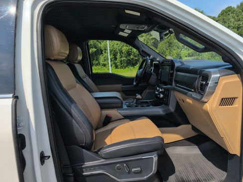 Used 2021 Ford F150 Lariat w/ Max Trailer Tow Package AWD/4WD image 36